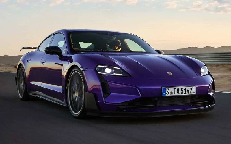 Porsche показал самый мощный автомобиль в свой истории - Taycan Turbo GT 6