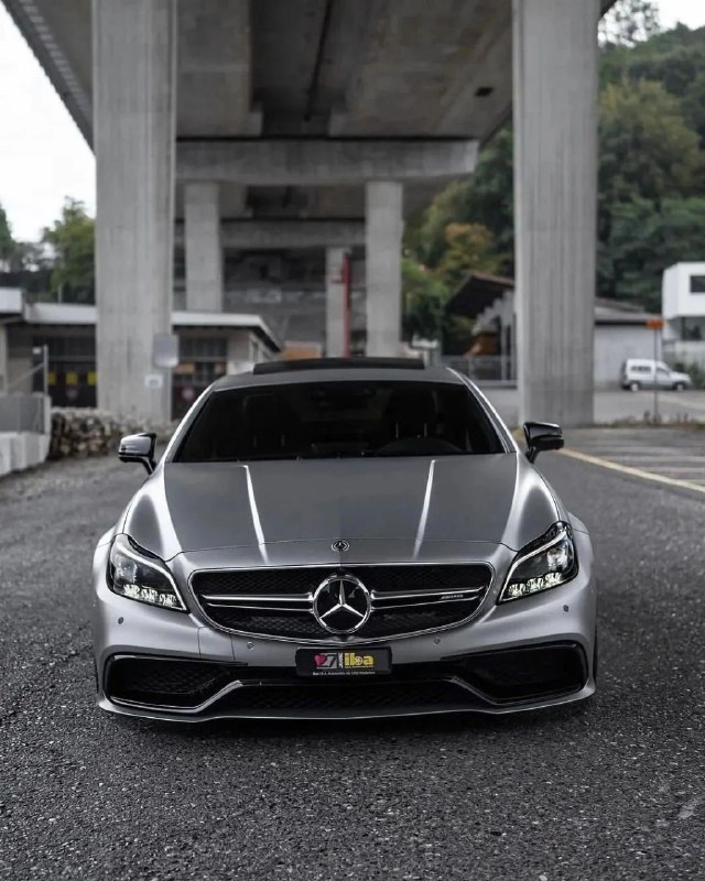 W218 CLS 63 AMG 5.5-L V8 BITURBO 4
