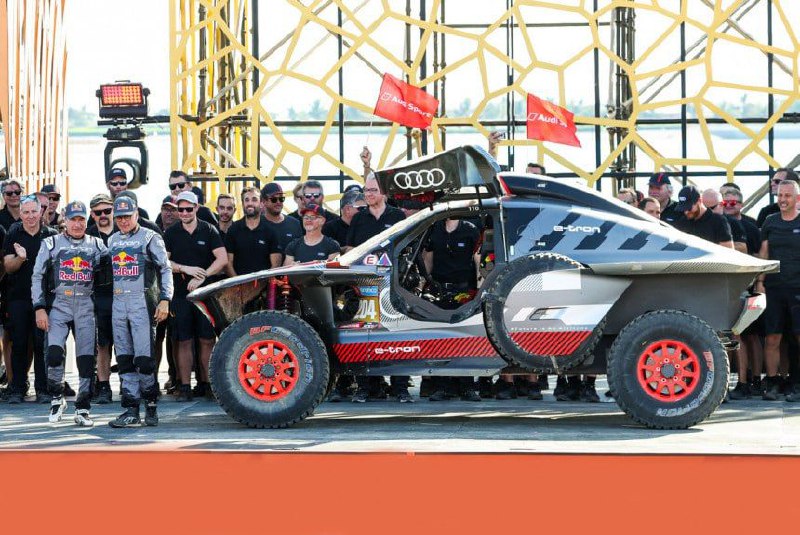 Audi впервые в истории выиграла ралли-марафон «Дакар» — в гонке впервые победил гибридный автомобиль 4