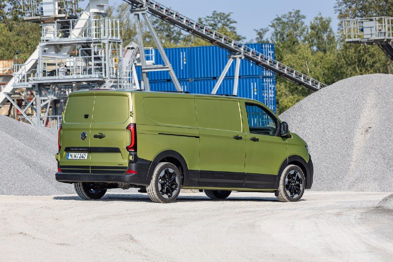 Volkswagen представил новый Transporter 2