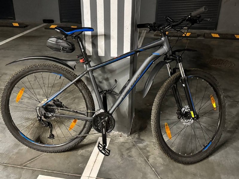 Продаётся велосипед Merida Big Nine, рама L, колеса 29. Состояние отличное, задний переключатель зам