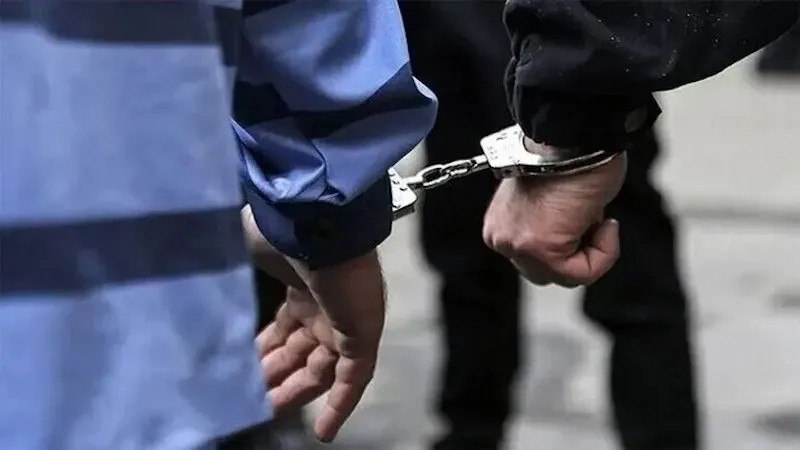 صراط نیوز | seratnews: 🟢 عامل اصلی شبکه ارتباطی معاندین در ایران به دام افتاد🔹پلیس اطلاعات فرماندهی انتظامی تهران بزرگ موفق به شناسایی شبکه‌ای 