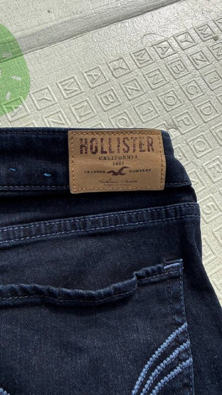 Джинсы Hollister размер M. В отличном состоянии. — фото 1
