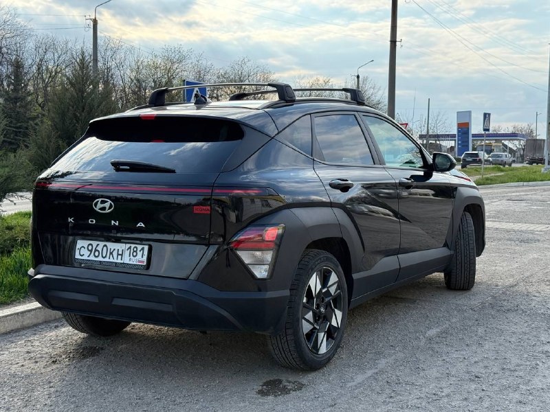 ➡ В продаже: hyundai kona ii поколение 2024 модельный год.
2.0 Бензин, пробег: 27 тыс. Км. Авто в наличии в луганске.
Один из самых удачных вариантов в своём классе и бюджете

Свежий кузов, полностью обновлённая модель — kona стала заметно больше, комфортнее и технологичнее по сравнению с прошлым поколением.

📝 Документы:
- Автомобиль находится в луганске, поставлен на учёт 181
- Без пробега по рф, полностью растаможен и оплачен.

💰Цена: 2.790.000 рублей. Торг у капота

📲 На связи в любое время:
Телефон/max: +7959-188-7929, +7959-153-6410
Whatsapp/telegram/вк: +7959-120-4792 - алексей - фотография - 3