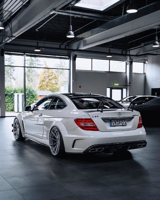 Mercedes C63 Black Series