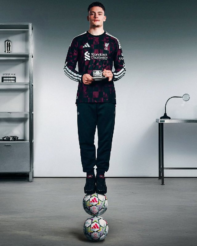 فوتبال اروپا: از کیت سوم لیورپول برای فصل آتی رونمایی شد@FootballEuropaChannelاز کیت سوم لیورپول برای فصل آتی رونمایی شد@FootballEurop