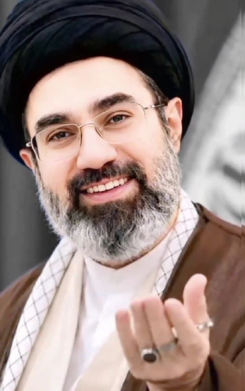 🇮🇷سفیـران شـهدا 🇮🇷: تولدت مبارک عزیز دلم❤️#سیدنا_القائد#امام_عزیزم🇮🇷