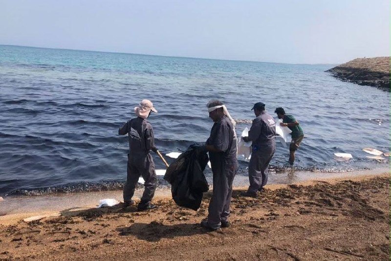 🔸 השתתפות נמלי הורמוזגן והספנות בניקוי זיהום שמן קשם
