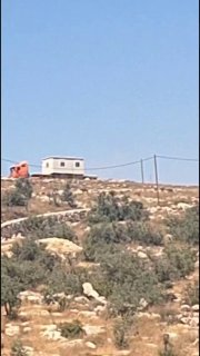 סצנות חדשות: מתנחלים ממשיכים להרחיב מאחז התיישבותי על אדמות הכפר "סאקה", ממערב לעיר דורה, מדרום לחברון.