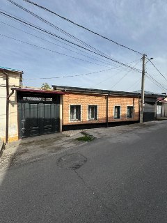 Продаётся  Дом. Ориентир  Российское  посольство