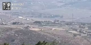 ️🇱🇧🇮🇱 צילומים לוכדים את הרגע שבו פיצוץ ישראלי כוון לתשתיות אזרחיות בעיירה ברחית, דרום לבנון.