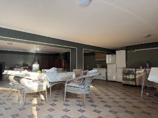 Продам дом 8 соток в Яшнабадском районе.