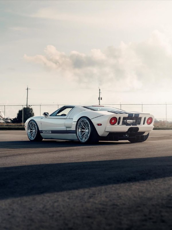 Ford GT 8