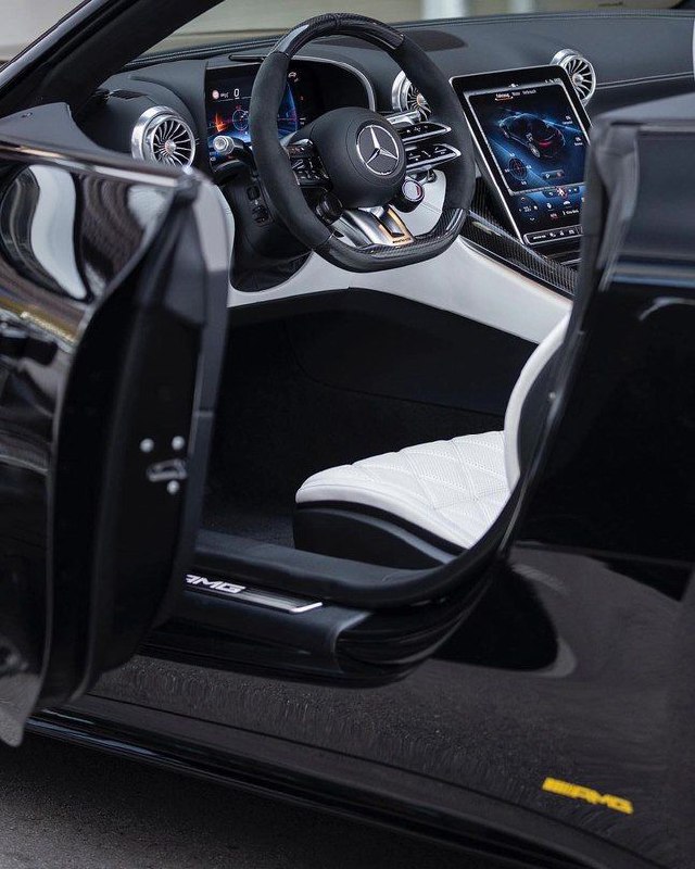 Mercedes Benz sl63 3