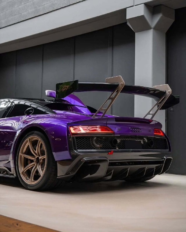 Audi R8 ABT XGT 2