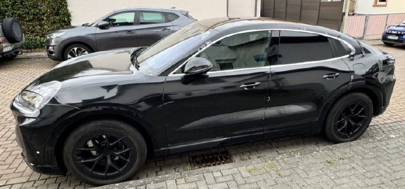 Купеобразный Porsche Cayenne Electric выходит на финальные испытания 2