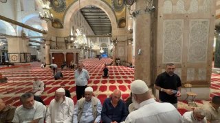 أذان المغرب يرفع من المصلى القبلي بالأقصى