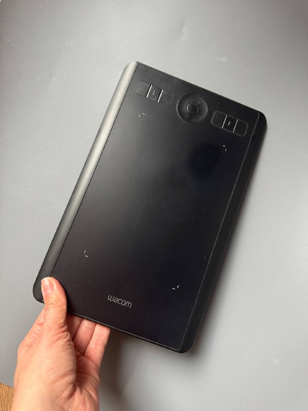 Графический планшет Wacom Intuos Pro S - 320 лари — фото 1