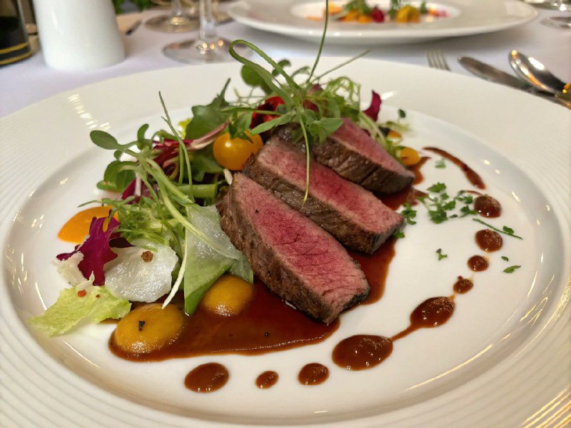 这四张照片，哪张是AI生成的，你能分辨出来吗？这四张照片，哪张是AI生成的，你能分辨出来吗？