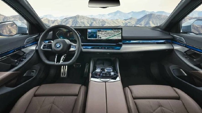 В России начались продажи новой BMW 5-Series, цена — от 10 млн рублей. 3