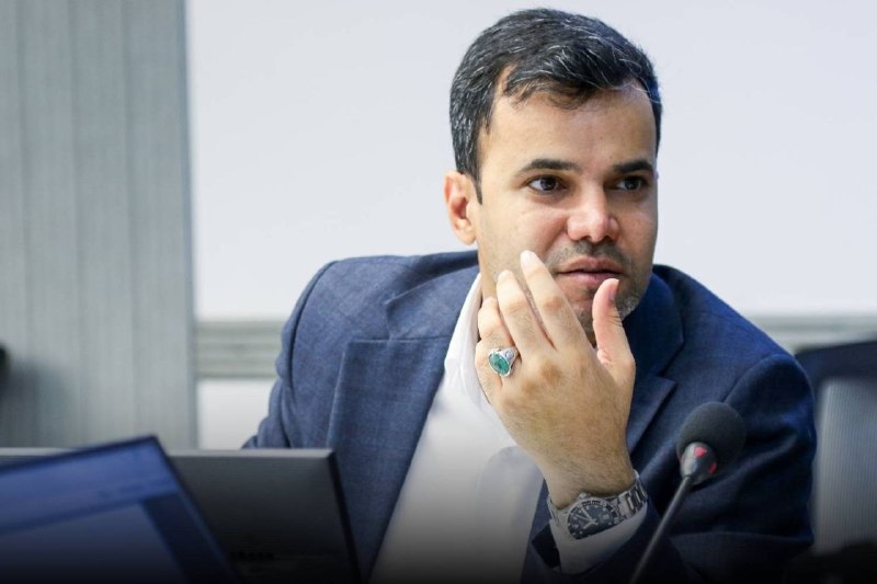 ایسنا ✔: 🔸پاسخ فنی به شایعه آسیب متانول به خودروها ✅ترکیب متانول با بنزین، باعث بهبود فرایند احتراق، کاهش برخی آلاینده ها و بهبود
