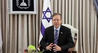 נשיא ישראל, יצחק הרצוג: עלינו לעשות כל שביכולתנו כדי למנוע בחירות נוספות, במיוחד לאחר מה שקרה אתמול. אני מצ…