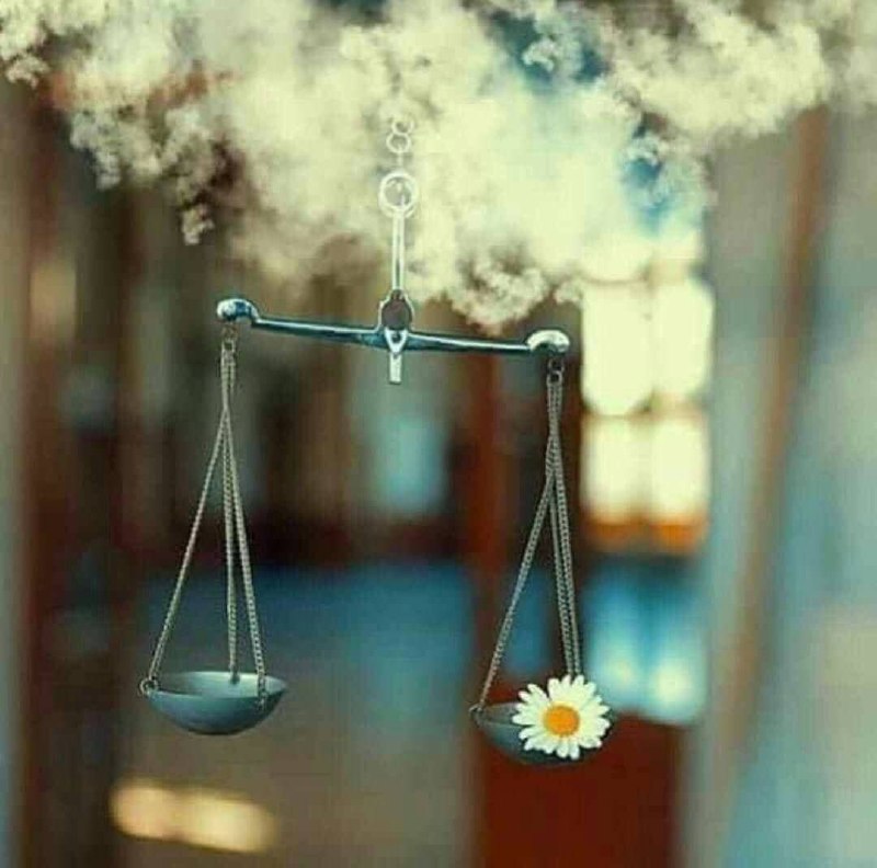 پست های ناب: *زندگی پر است از**"قضاوتهای دیگران" دربارهٔ ما قضاوتهای که گاهی اوقات بد و گاهی اوقات خوب است....* *اگر عادت کنیم با هر 