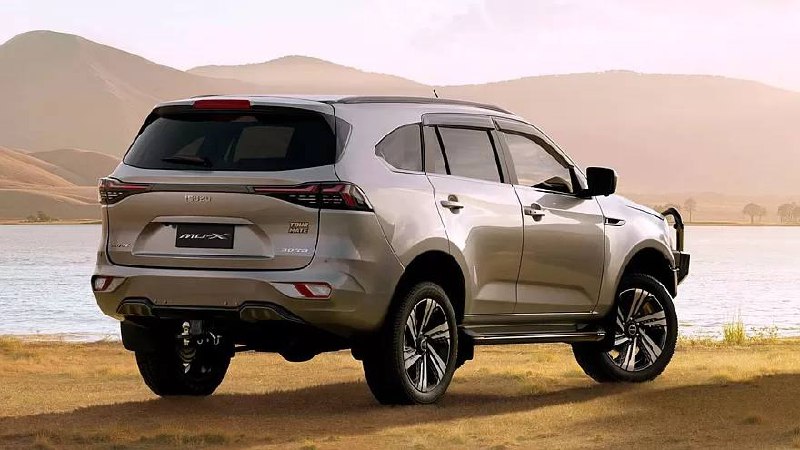 Isuzu MU-X стал туристическим внедорожником 2