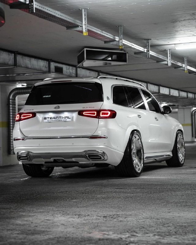 Mercedes GLS Maybach 4