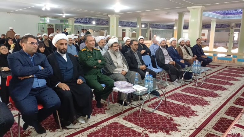 زرین خبر میاندوآب: آئین گرامیداشت روز مسجد و تجلیل از فعالان مساجد برگزار شدآیین گرامیداشت روز مسجد و تجلیل از فعالان مساجد با حضور امام جم