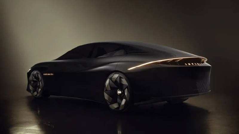 Infiniti показала тизер с четырьмя новинками