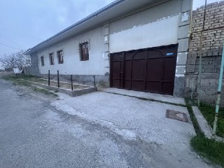 Уйимизани сотамиза Уч Кахрамон посттан кирганда Хожи Отада