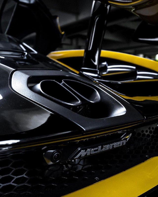 McLaren Senna 5
