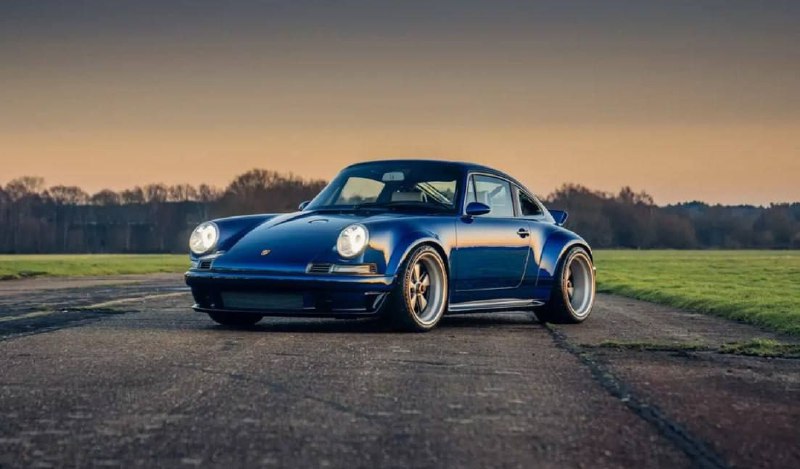 На аукционе редчайший Porsche 911 от Singer продают ДОРОЖЕ нового Bugatti Chiron — за безумные $3,72