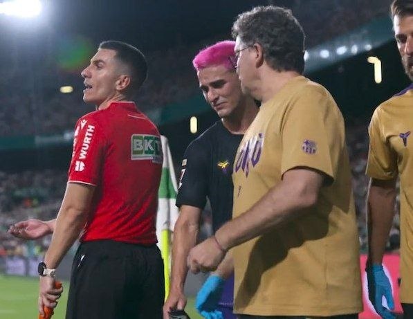 ⚽️ بیست و دو | Bistodo: 🚨⚽️ خوزه آلوارز: خیالتون راحت مصدومیت گاوی جدی نیست.⚽️@bistodo