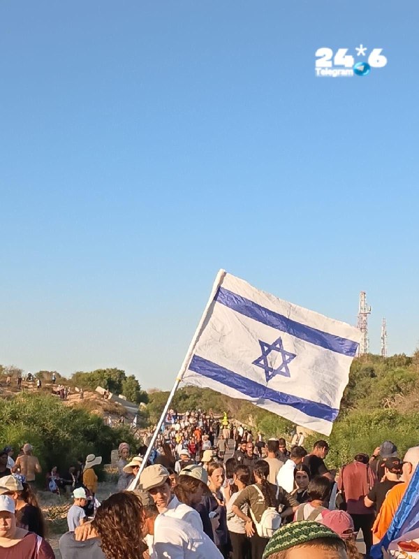 🇮🇱 יותר מעשרת אלפים איש השתתפו בצעדה לעבר רצועת עזה. יותר מעשרת אלפים איש עברו כ-1.5 קילומטר וכעת התאספו…