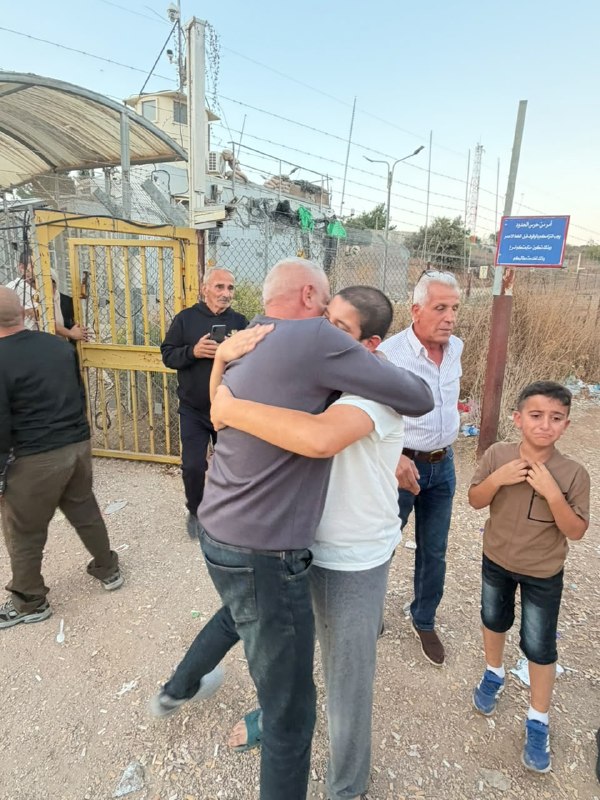 שלטונות הכיבוש משחררים את הילד כרים מוסא מהעיירה דיר שרף ממערב לשכם לאחר מעצר של חודש ותשלום ערבות כספית.