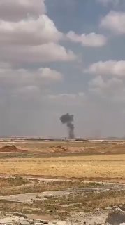 🇮🇱🇸🇾️ — חיל האוויר הישראלי (IAF) ביצע תקיפה אווירית לעבר בסיס אבו אל-דוחור במזרח אידליב, צפון מערב סוריה.