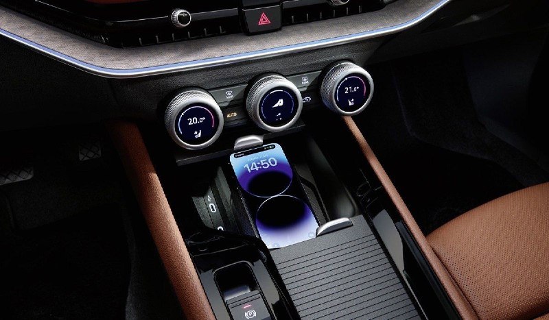 Представлена новая Skoda Superb 4