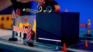 Присматриваетесь к Steam Machine? А может, лучше ПК за эти деньги собрать?У ПК-консоли от Valve есть неоспоримое преимущество — она компактная и будет красиво смотреться у телевизора. Но стоит дороговато, а в РФ так вообще. Мы решили посмотреть, какой комп
