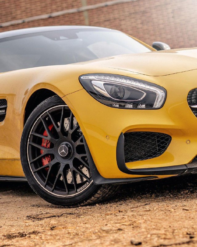 Mercedes-Benz AMG GT S 3