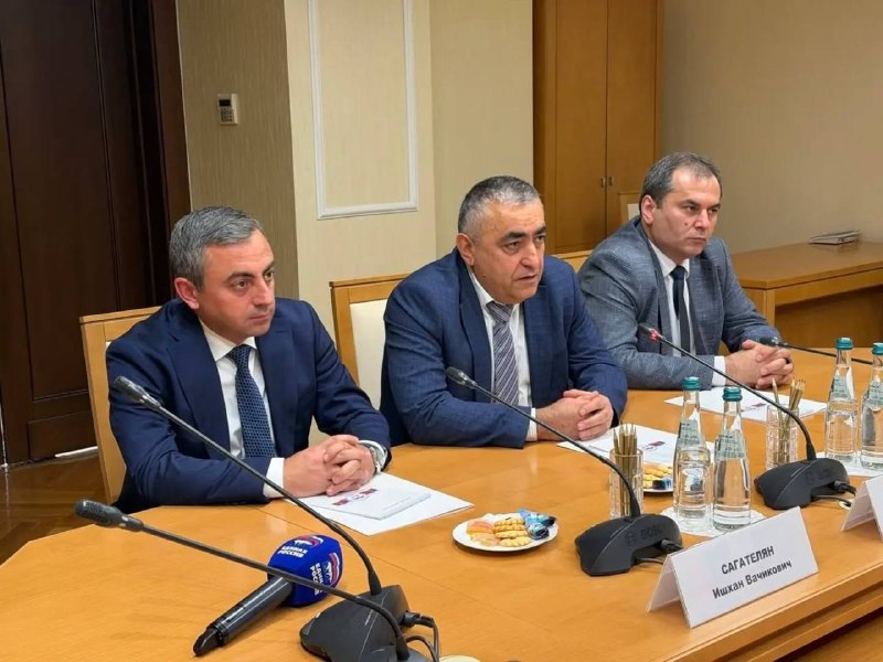 נציגי ARF במוסקבה דנו בנושאים בעלי עניין משותף יחד עם נציג הלשכה של ARF ארמן רוסטמיאן וחבר הלשכה סיוון דניא…