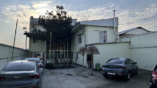 Дом свой продается. 14+2 сотки. 3-х уровневый. 9 комнат. Теплый пол.
