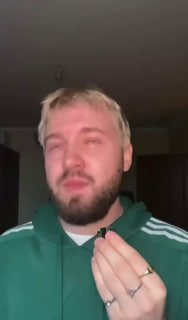 Уроженцам регионов не дают проголосовать в Москве бумажными бюллетенямиПользователи социальных сетей из регионов рассказали, что на московских избирательных участках их без предупреждения зарегистрировали в системе дистанционного электронного голосования. 