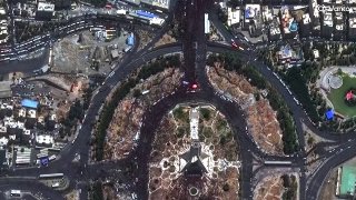 🚨🚨🚨 רויטרס פרסמה תמונות לוויין של הלוויה של חמינאי בארון מתים ריק בטהראן.