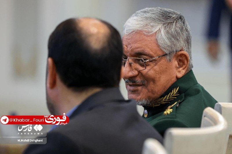 آقای خبر: سخنگوی وزارت دفاع: ارتقای موشکهای بالستیک و کروز ادامه دارد🔹ارتقاء تسلیحات اولویتدار و راهبردی نظیر موشکهای بالستیک و