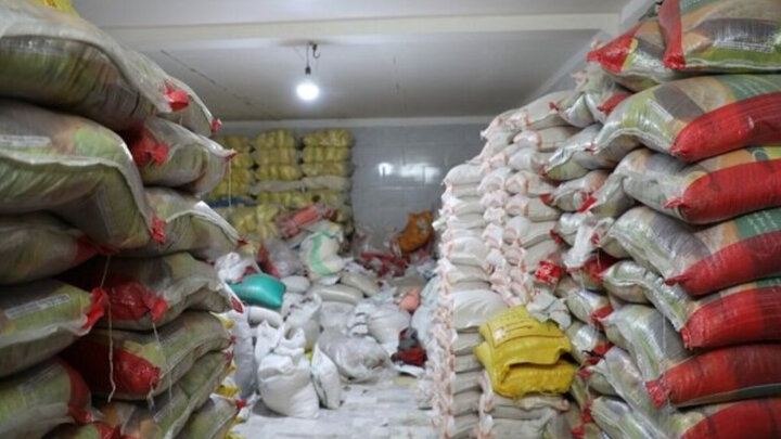 اخبار آذربایجان غربی: بیش از ۲۰ تُن کالای اساسی احتکاری در ارومیه کشف شد🔹️رئیس پلیس امنیت اقتصادی انتظامی آذربایجان غربی از کشف بیش از ۲۰ تن ک