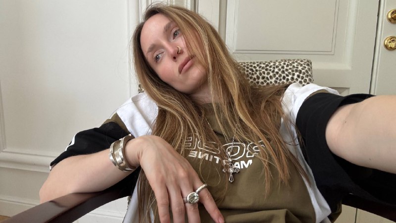 Обожаю команды, с которыми я работаю. Все клиентские съемки состоят из креативных решений.42 reels за день, как вам такая история?Обожаю команды, с которыми я работаю. Все клиентские съемки состоят из креативных решений.42 reels за день, как вам такая история?