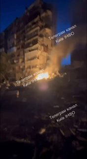 Киев «под массированной атакой врага», пострадали не менее четырех человек, сообщают местные власти.«В Дарницком районе был поврежден жилой дом. Произошло обрушение конструкций. Под завалами находятся заблокированные люди», — написал глава военной админист