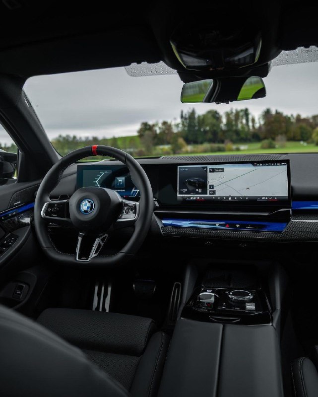 BMW i5 M60 7